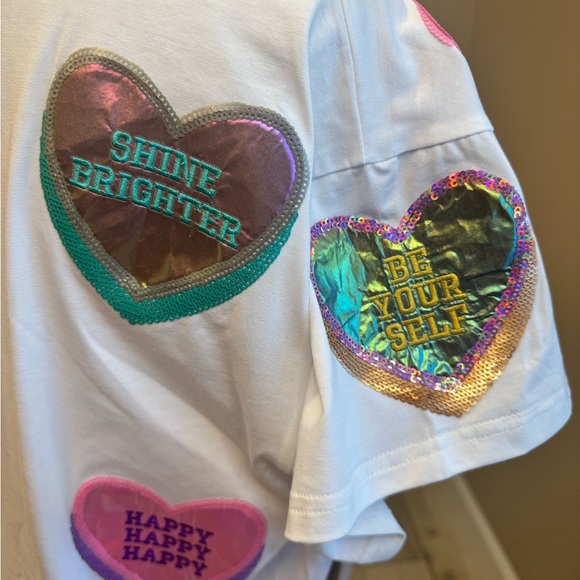 New! QUEEN OF SPARKLES Loving Myself Sequin Positive Heart Tee - Picture 9 of 13